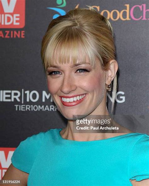 72 Beth Behrs Hot Stock Photos and High